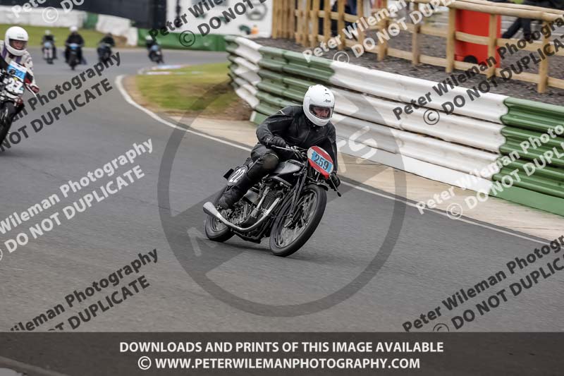 Vintage motorcycle club;eventdigitalimages;mallory park;mallory park trackday photographs;no limits trackdays;peter wileman photography;trackday digital images;trackday photos;vmcc festival 1000 bikes photographs